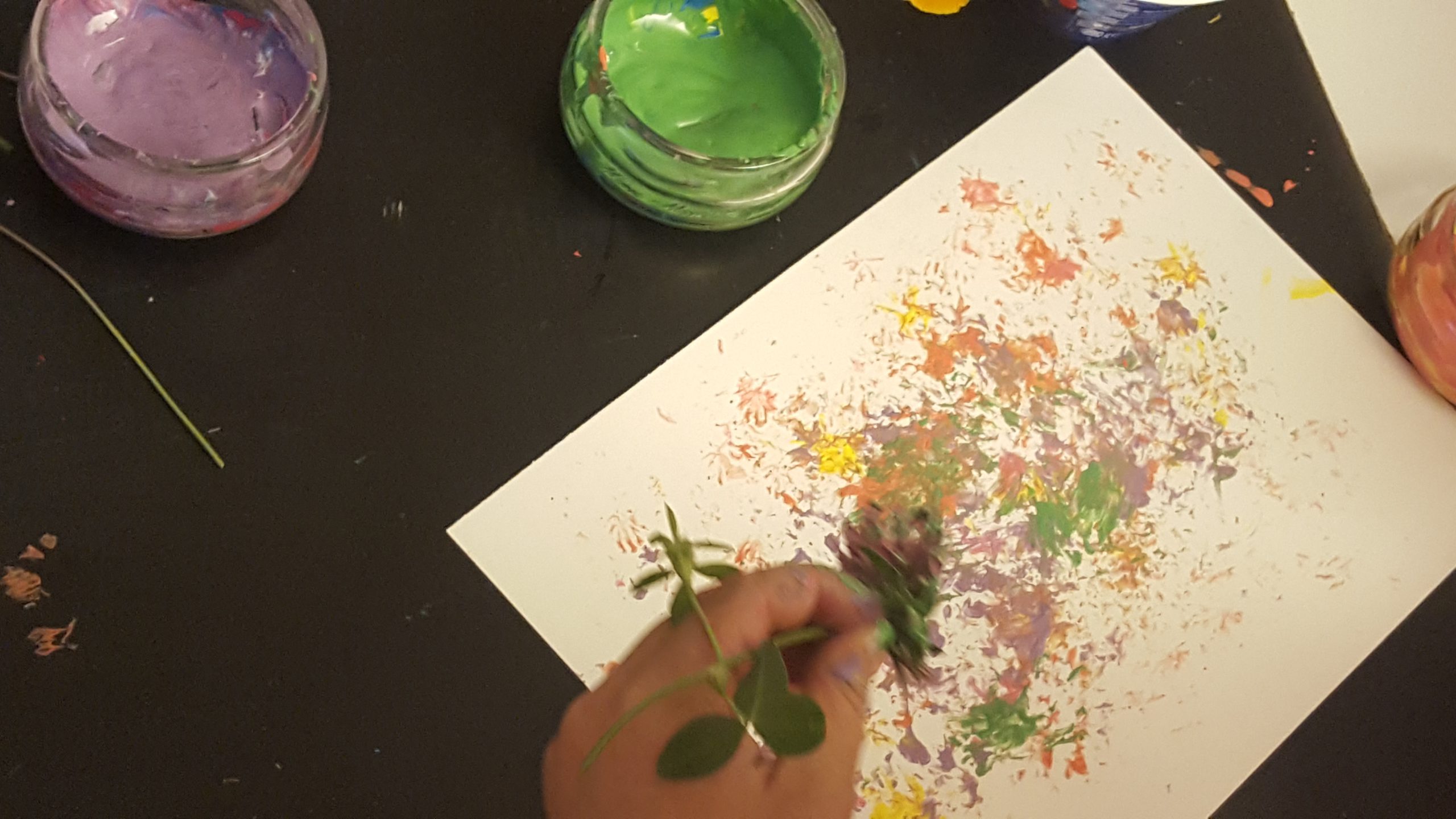 atelier peinture fleurs printemps enfants Enfants terribles